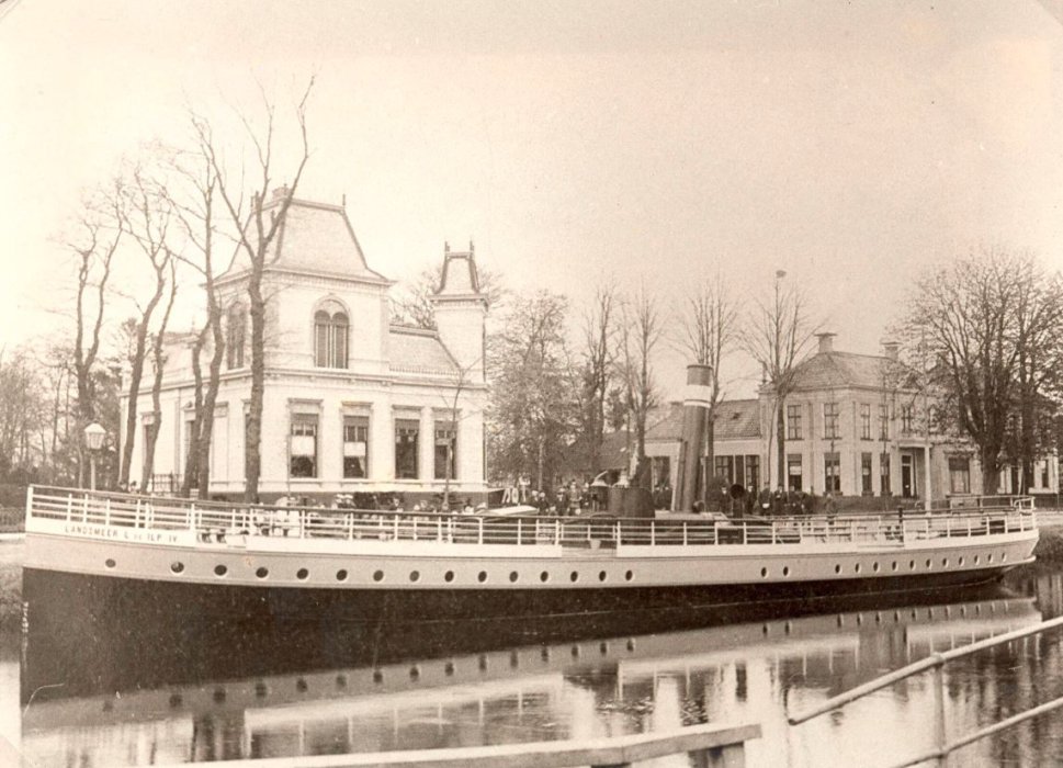 geschiedenis 1899 de stoomboot Landsmeer Den Ilp IV, gebouwd bij Boon, Molema en DeCock